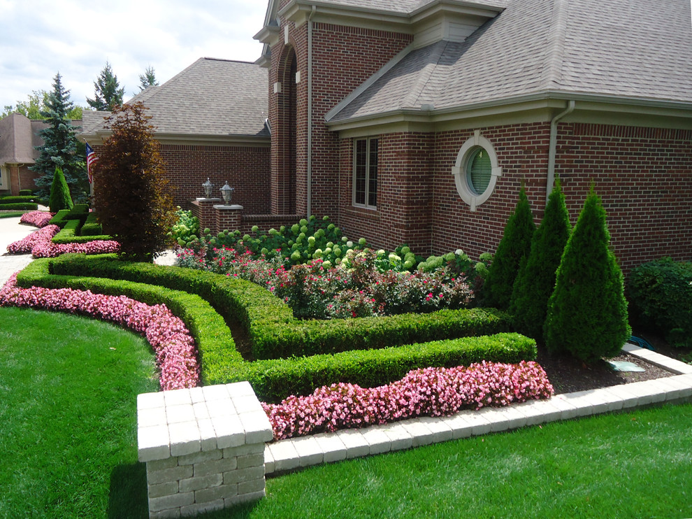 How to Start Landscaping Your Yard